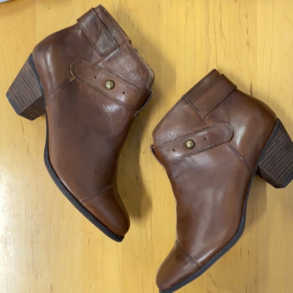 Coral como Brown heel leather boots - Picture 1 of 8